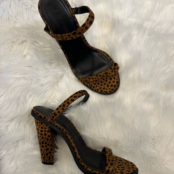 Wild Diva leopard heels - Picture 1 of 3